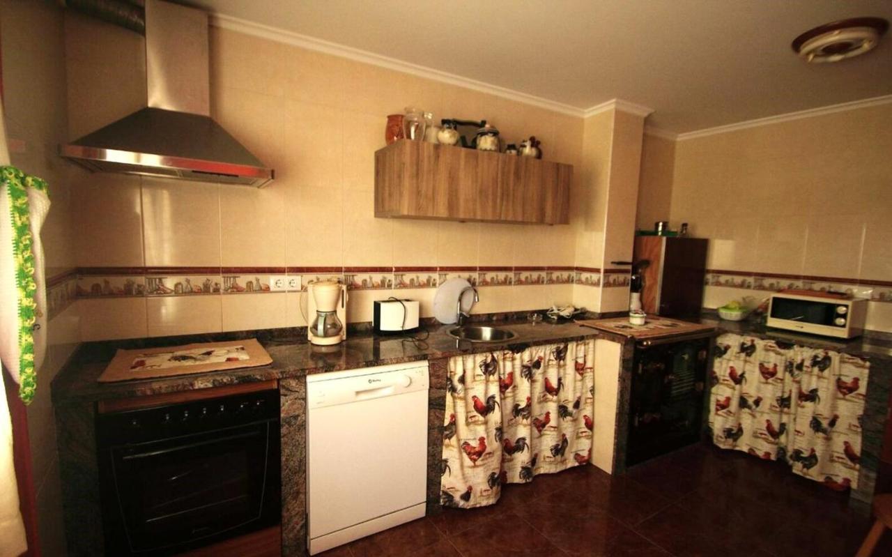3 Bedrooms House With Furnished Terrace And Wifi At Ovinana Cudillero Esterno foto